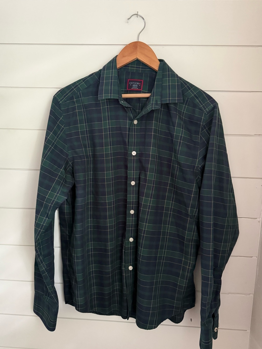UNTUCKit Button Down Medium